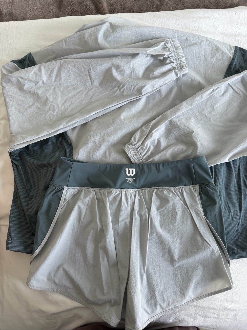 NWOT Wilson 3 piece Set - Picture 5 of 5